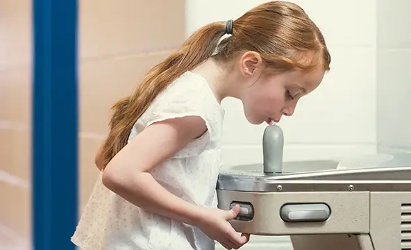 <img width="200" alt="Reasons education drinking water fountain 1" src="https://www.culligan.be/wp-content/themes/culligan-emea/img/four-reasons-module//reasons-education-drinking-water-fountain-1.webp" /> Reasons education drinking water fountain 1
